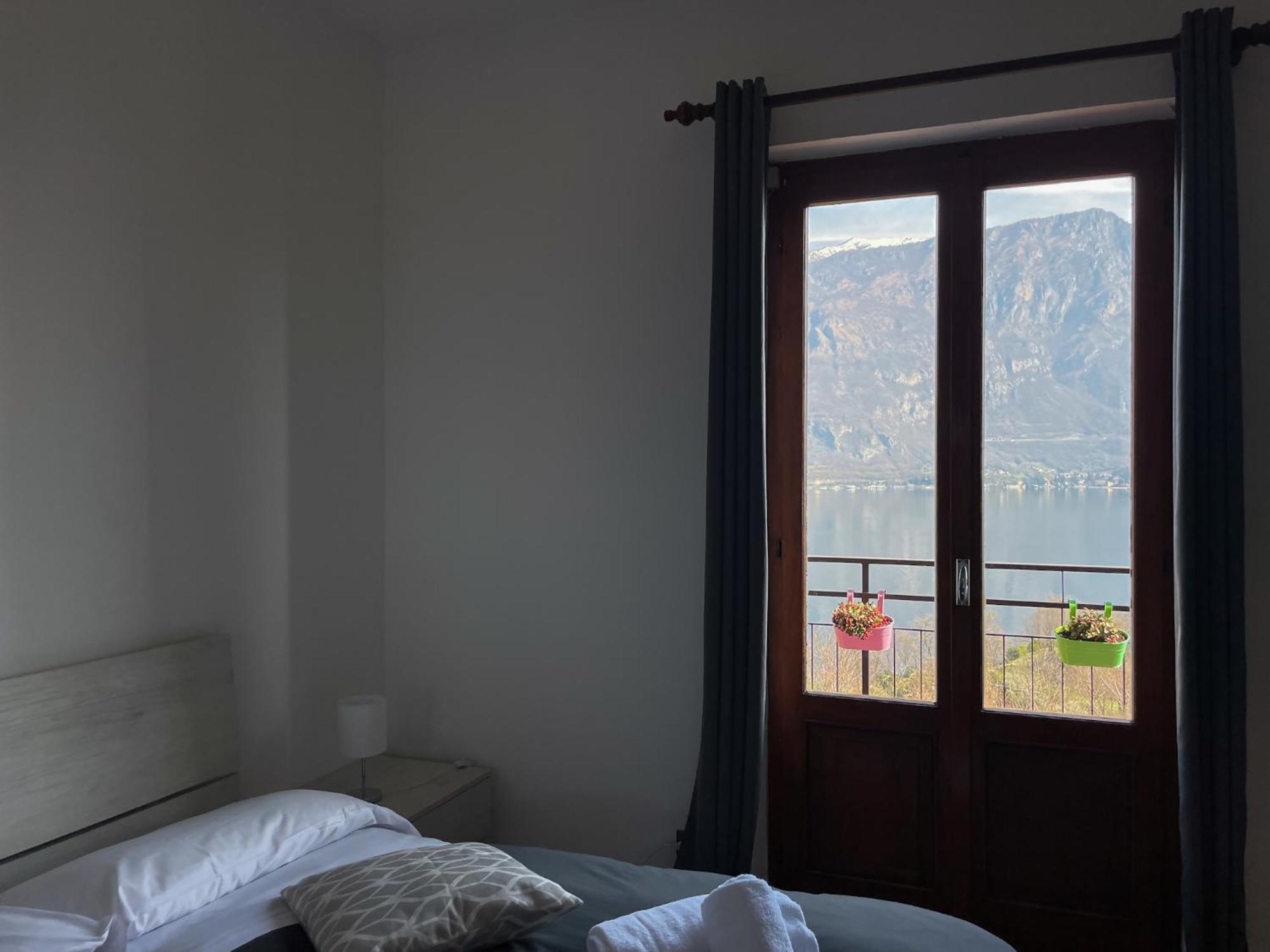 Appartamento Tivano Balcone Con Vista Lago เบลลาโจ ภายนอก รูปภาพ