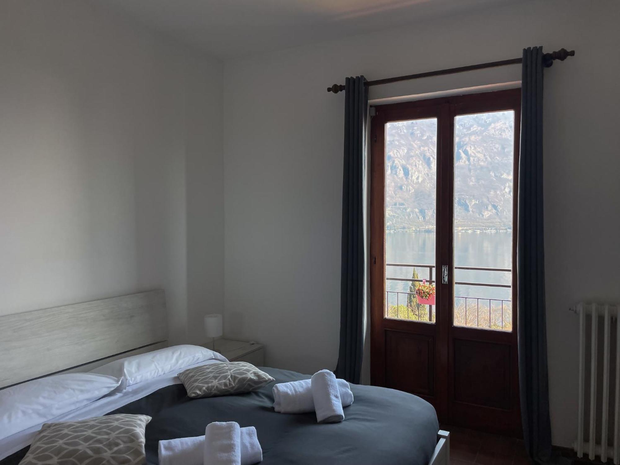 Appartamento Tivano Balcone Con Vista Lago เบลลาโจ ภายนอก รูปภาพ