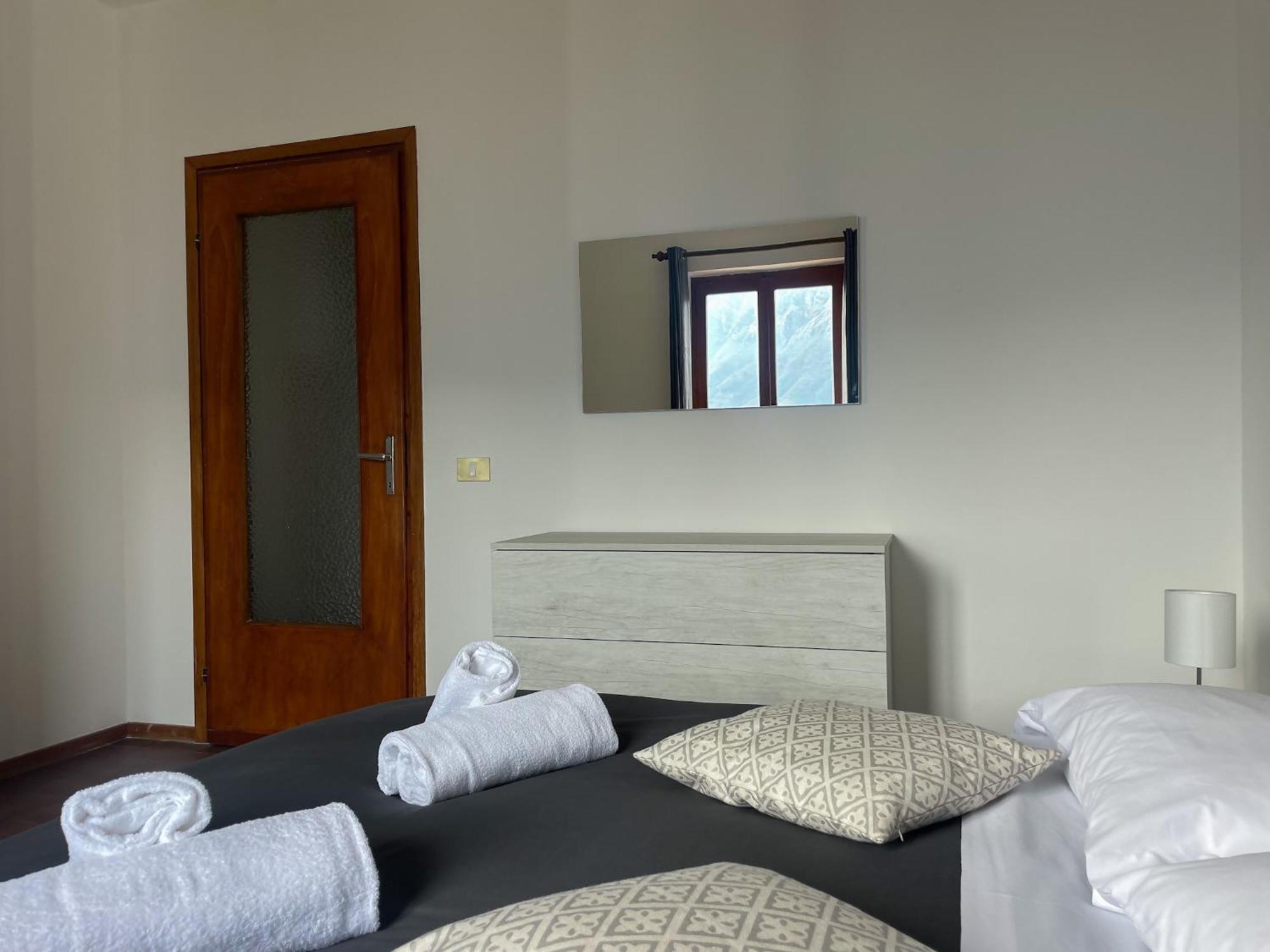 Appartamento Tivano Balcone Con Vista Lago เบลลาโจ ภายนอก รูปภาพ